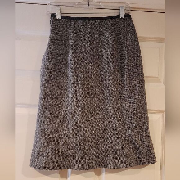 Sigrid Olsen gray and black wool blend knee length skirt Size 4 - Picture 1 of 5